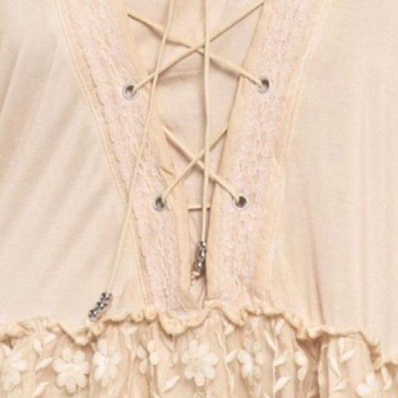 ✌🏼 #1251 POL Honey Gold Floral Lace Short Sleeve Top - Picture 10 of 12